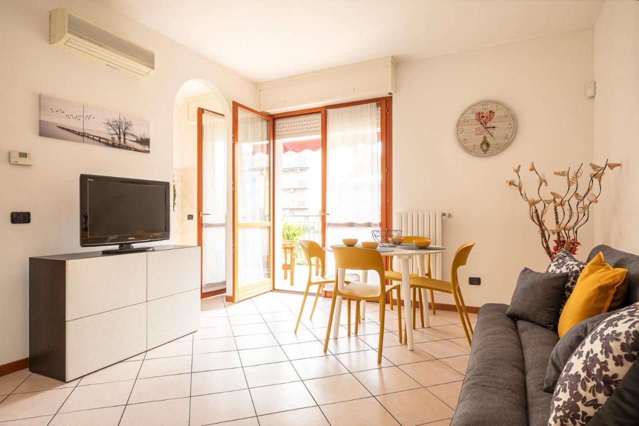 Casty Sweet Home - Parcheggio Privato Gratuito Мілан Екстер'єр фото