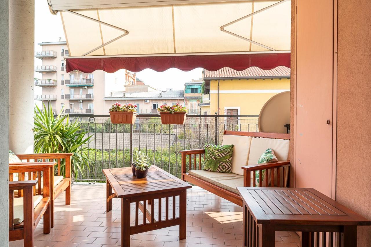 Casty Sweet Home - Parcheggio Privato Gratuito Мілан Екстер'єр фото